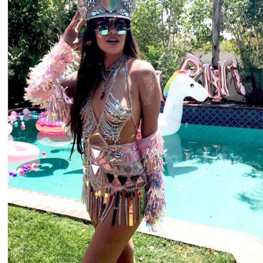 CLAUDIA PINK mirrors & crystal chain dress festival - Picture 9 of 9